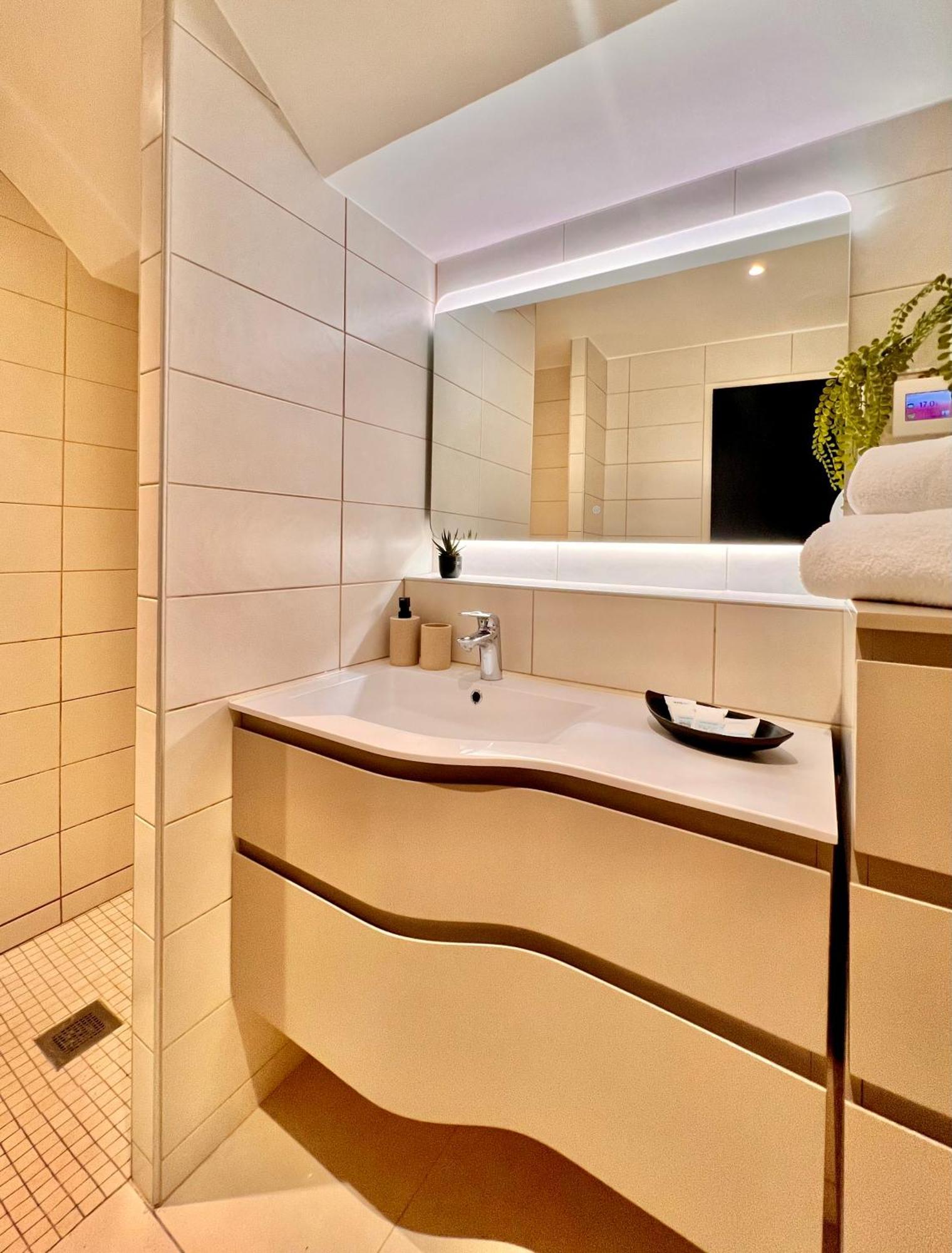 Apartment Malaussena - Reception 24&7 - Center Liberation Nizza